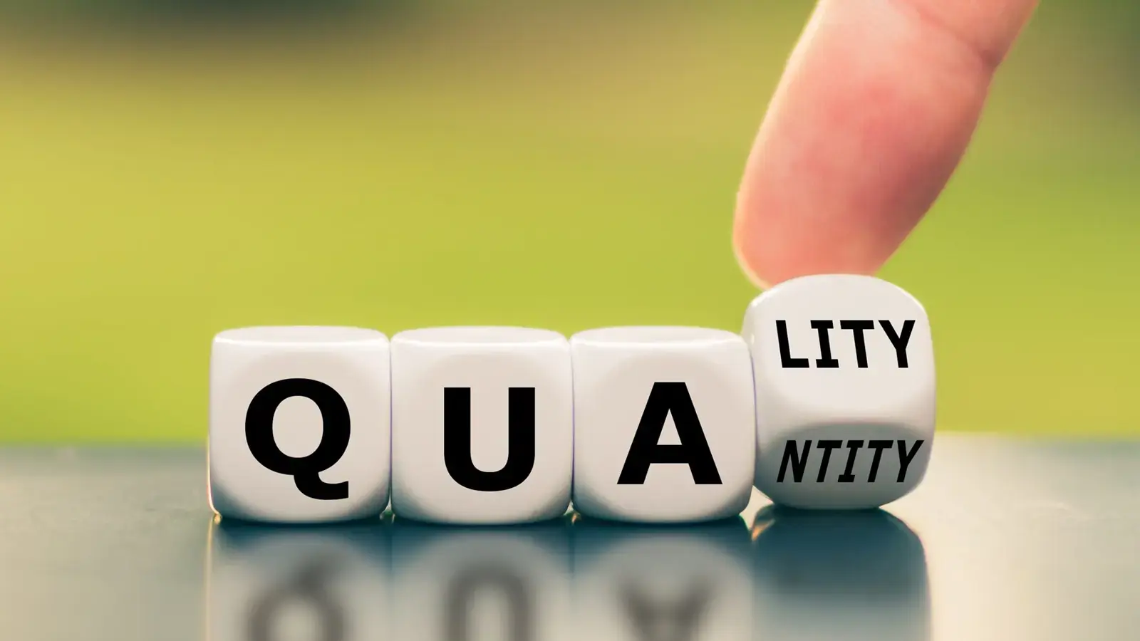 qualitative synonym