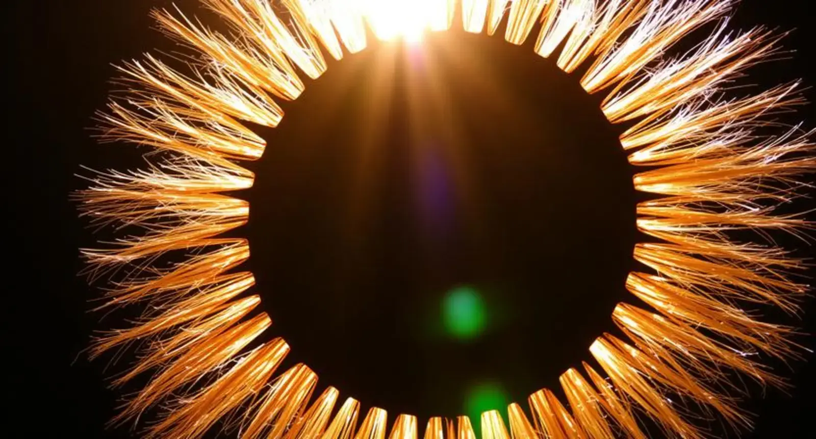 radiating synonym